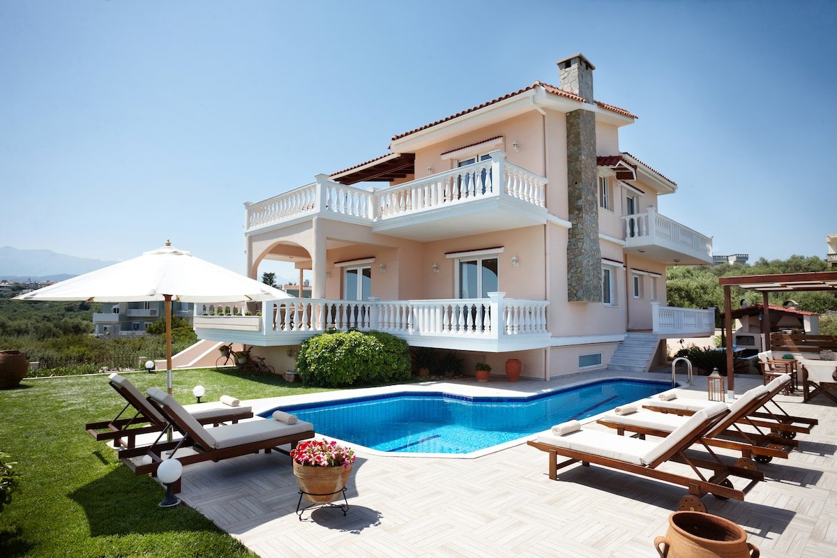 Villa Vanelia Mare – BOOK NOW 10% weekly discount! gallery image 3