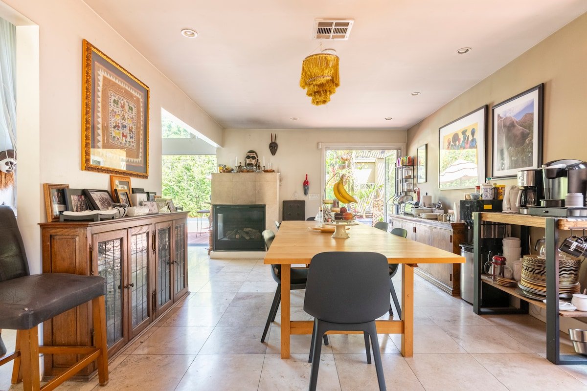 A Private Art Gallery and spa gallery image 3