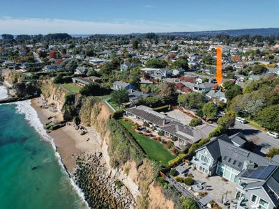 Relaxing Beach House: 1 min to Privates Beach