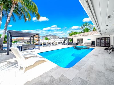 Heated Pool & Hot Tub! Waterfront+Golf Cart!