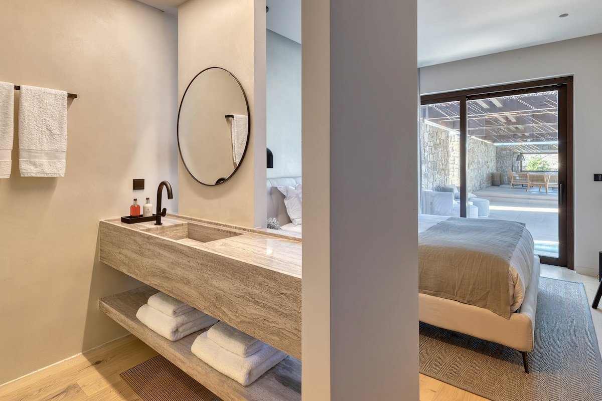 “Avalon Above” by Aqualiving Villas gallery image 3