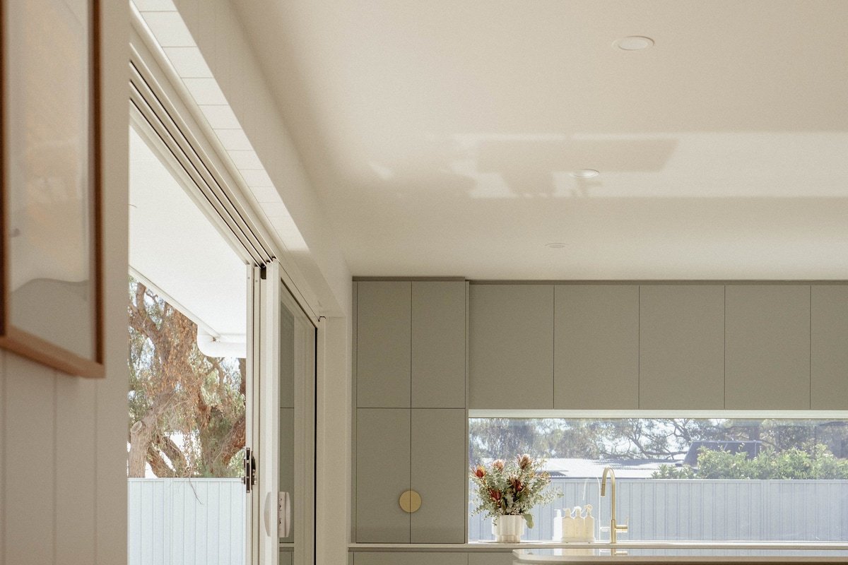 White Haven~Group entertainer. Games. Pizza oven.