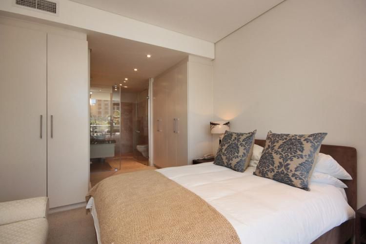 Photo 2 of Kylemore 111 accommodation in V&A Waterfront, Cape Town with 1 bedrooms and 1 bathrooms