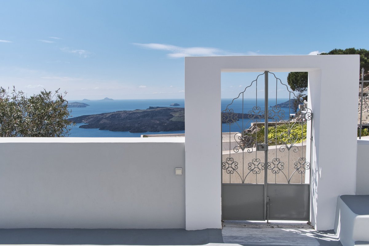 Villa DALI Danae with volcano view & large jacuzzi