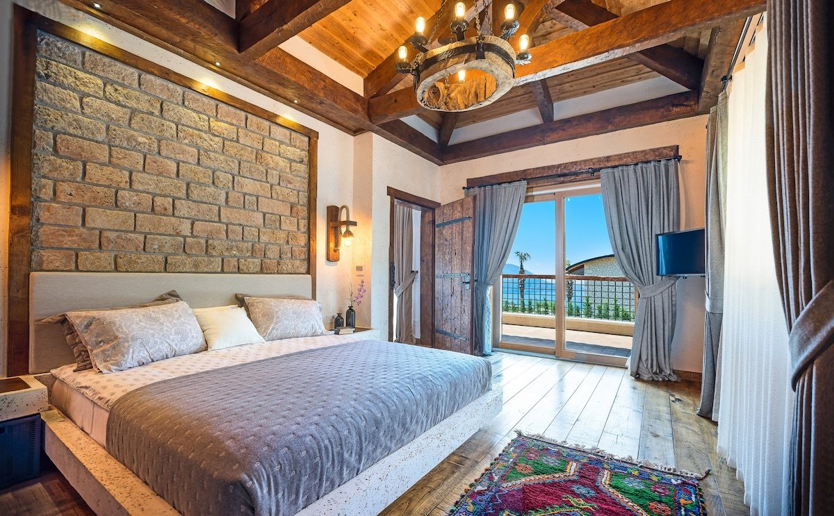Private Island-Style Luxury Estate – Private Bay gallery image 3
