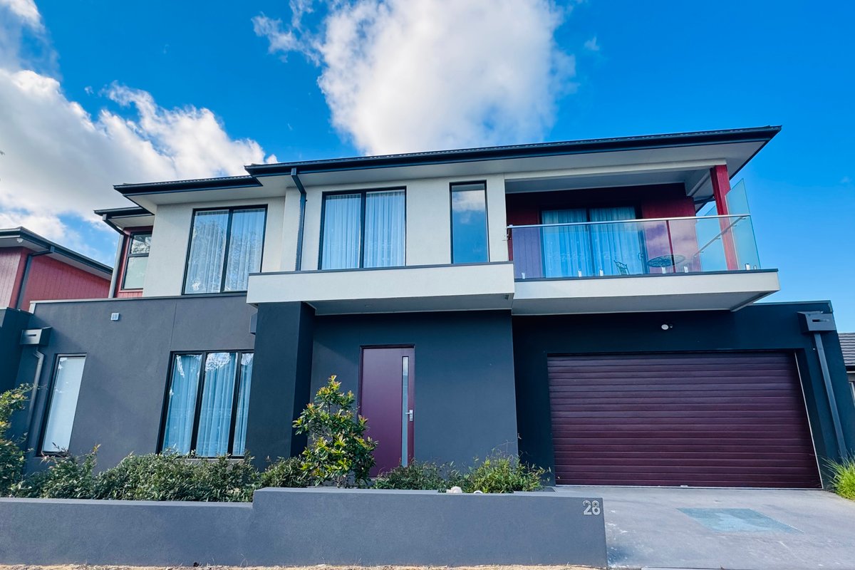 ‘The bayside’ 6BR Beautifully brand new house