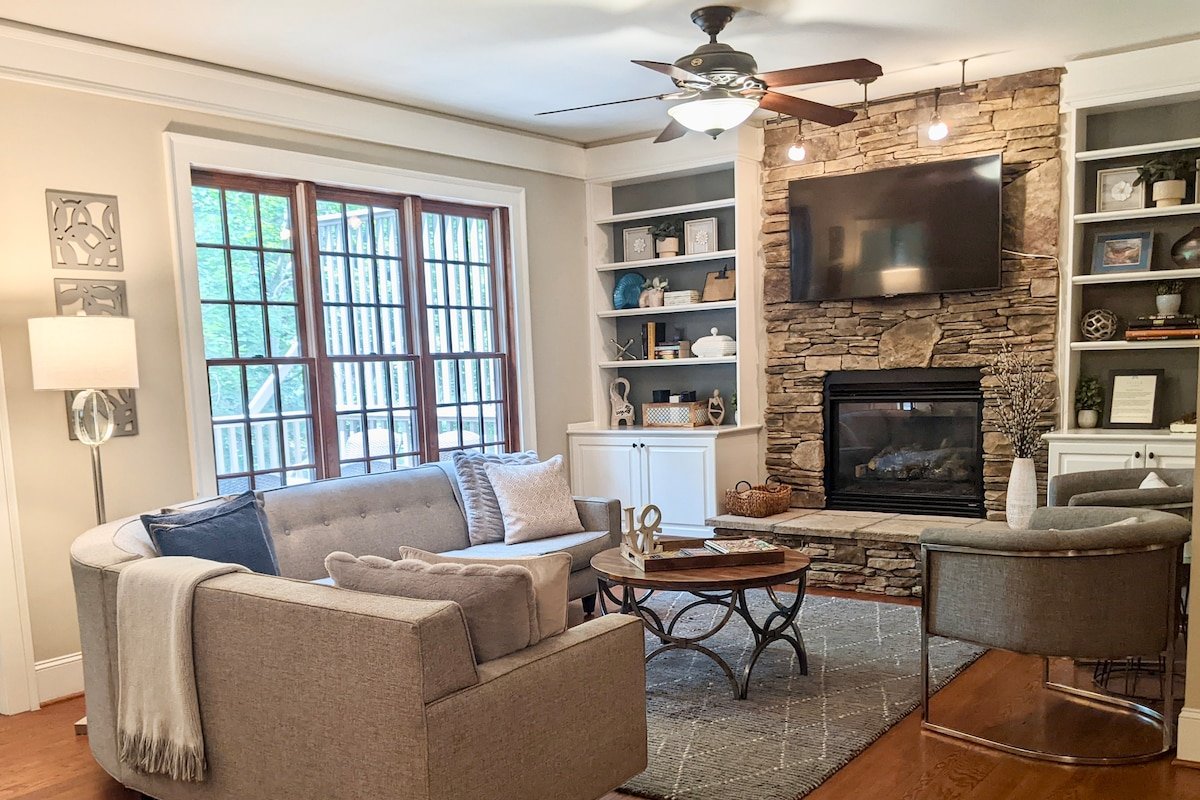 Hidden Creek Craftsman Retreat gallery image 3