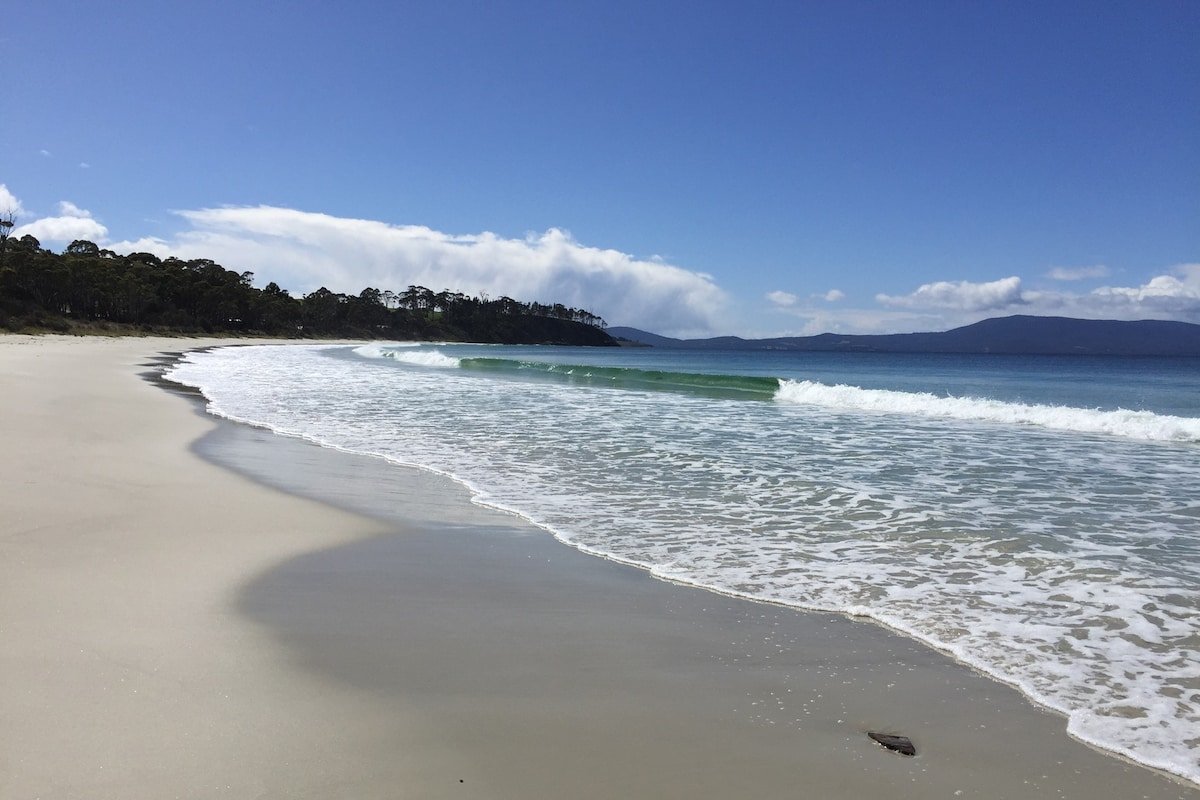 Tranquil Beach House gallery image 2