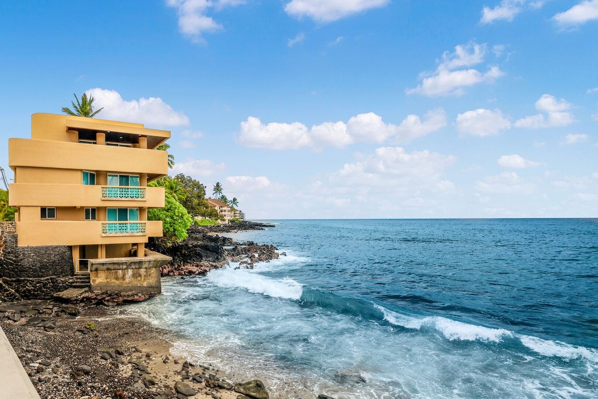 Amazing, Award-Winning Home on the Kona Coastline! gallery image 2