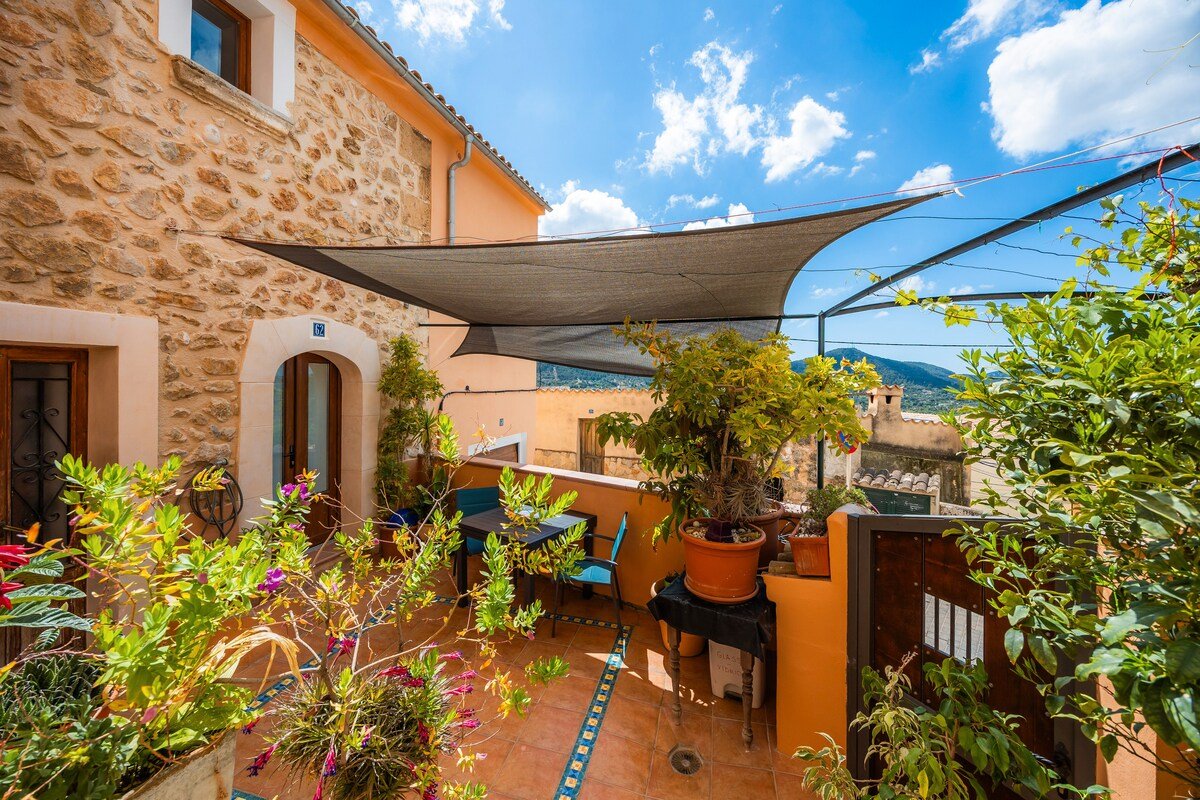 Eliasneil gallery image 4