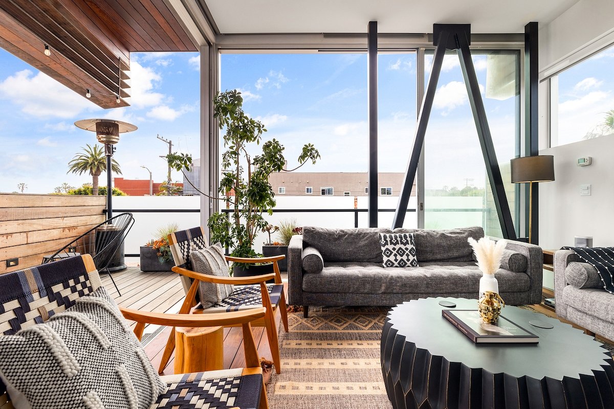 Hip Venice 5BR/4.5B Home w Rooftop, Steps to Beach gallery image 3