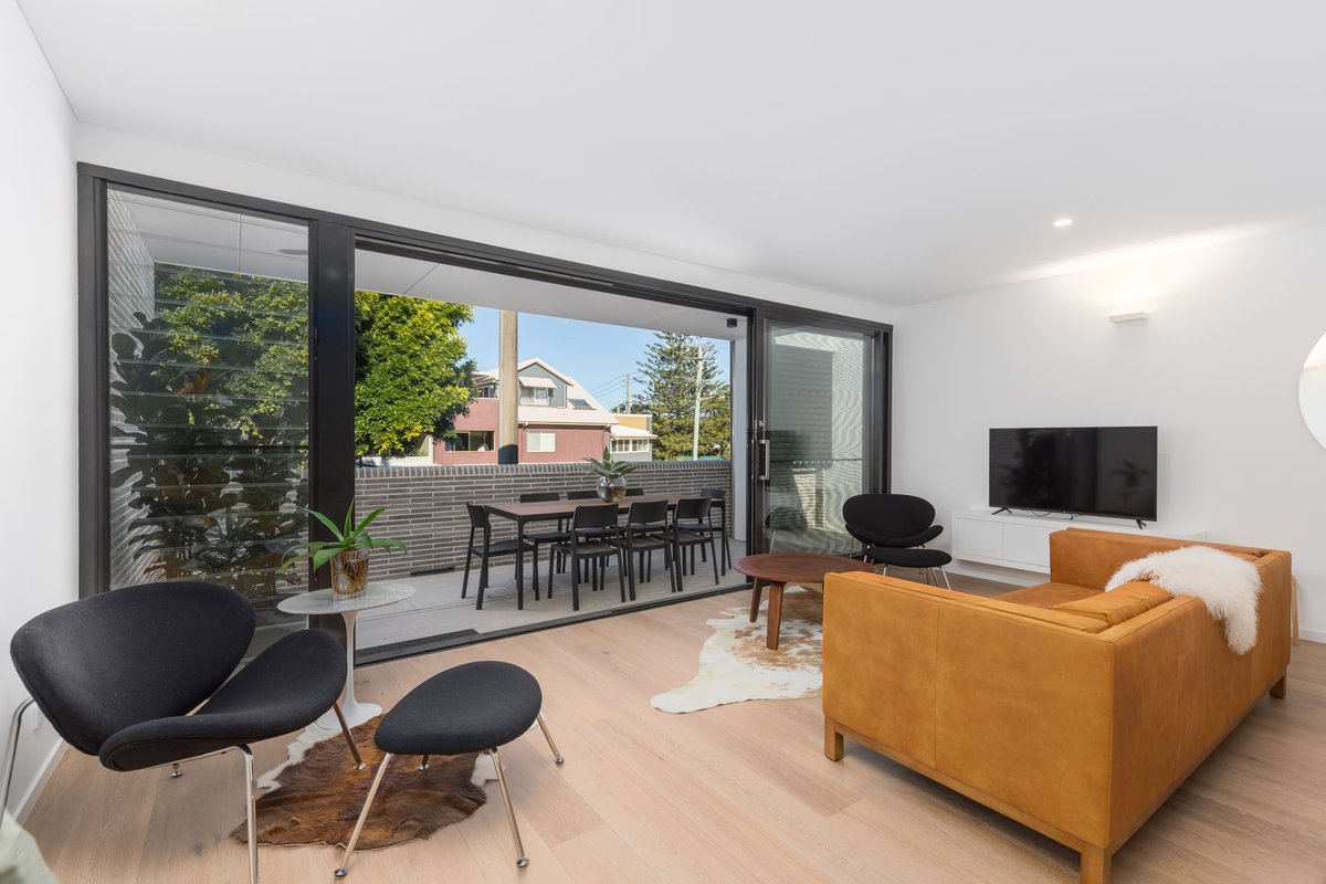 Two & Half Bedroom Boutique Apartment 13 First Ave