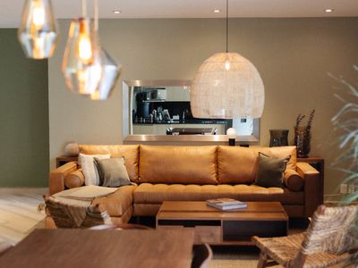 Exceptional Design 3Br PH | Prime Location