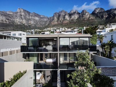 Villa Pietra Camps Bay – Pool | 2 mins from beach
