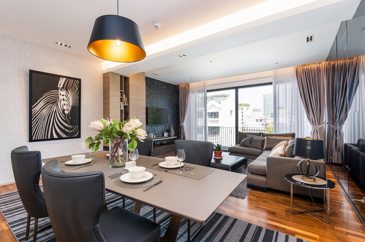 Roof-top Pool Luxury Residence in trendy Thonglor gallery image 2