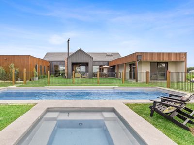 Country Views and Coastal Bliss