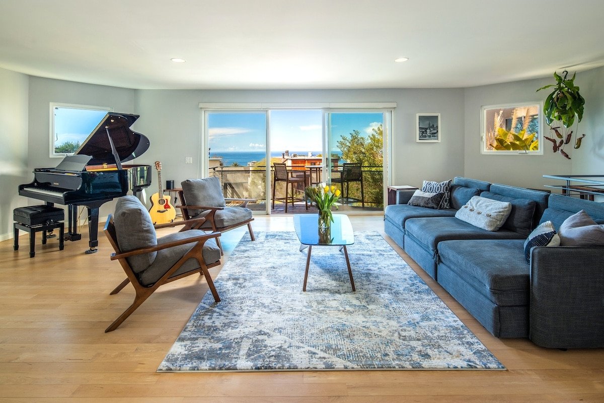 Beach Resort Home w/Ocean Views + Jacuzzi & Sauna! gallery image 3