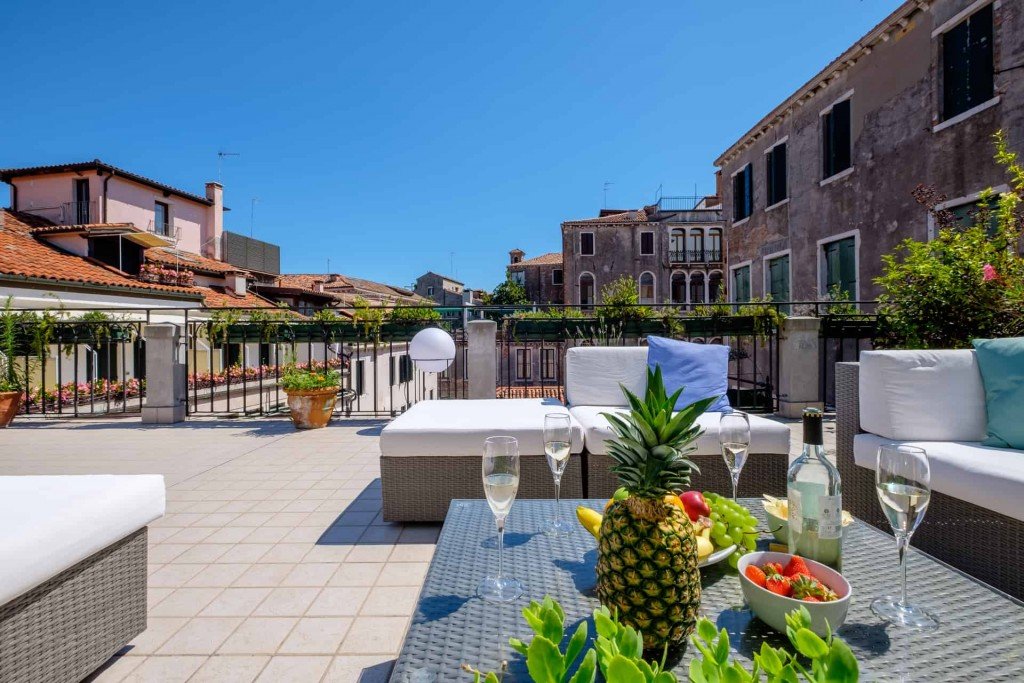 Best in Venice StMark’s/Biennale with terrace