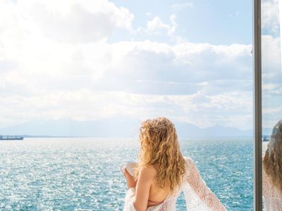 Iconic Premium seafront 3 bedrooms & 2 baths