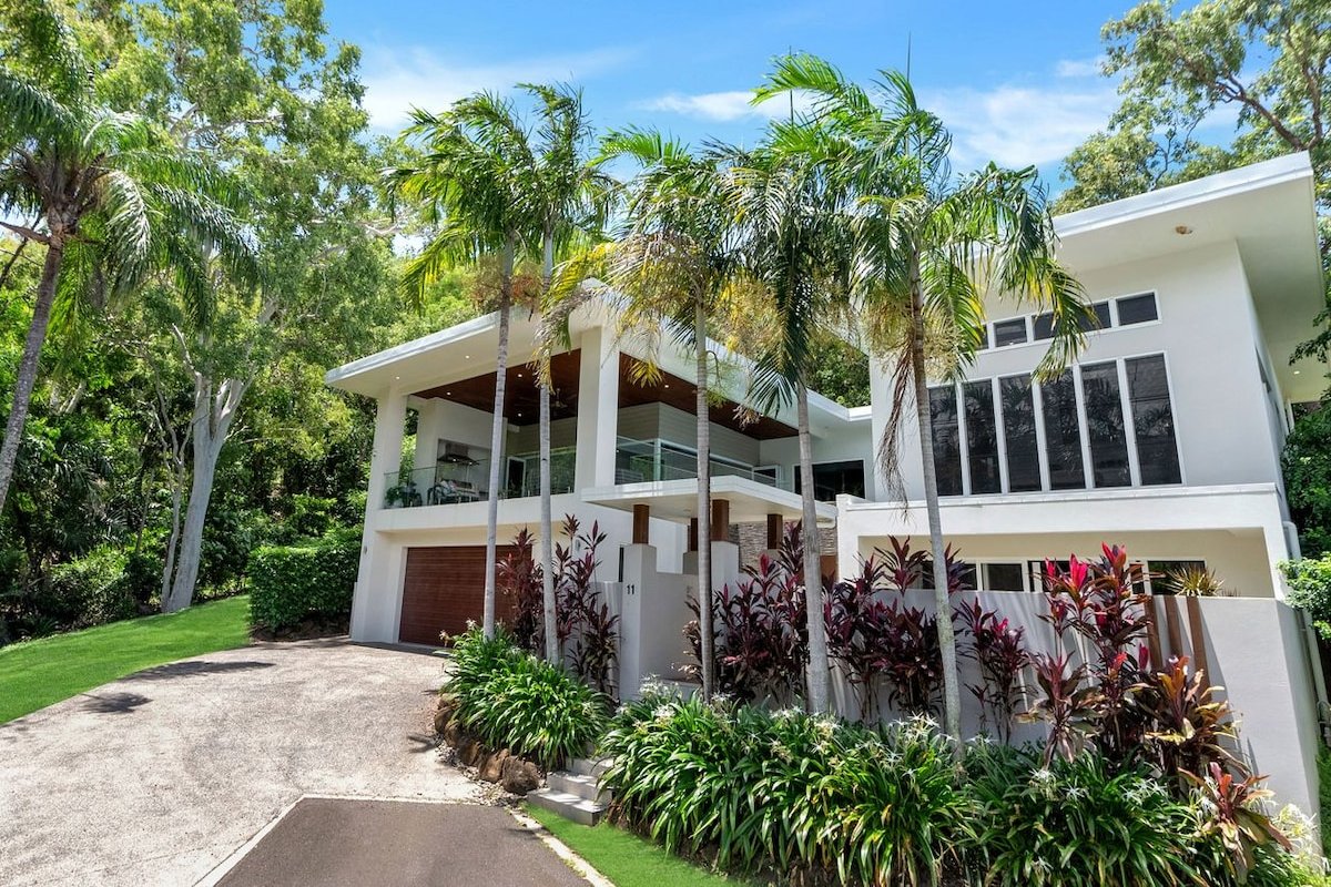 Belle Escapes Canopy Heights Heated Pool