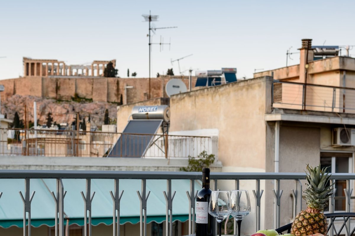 Acropolis View Penthouse gallery image 4