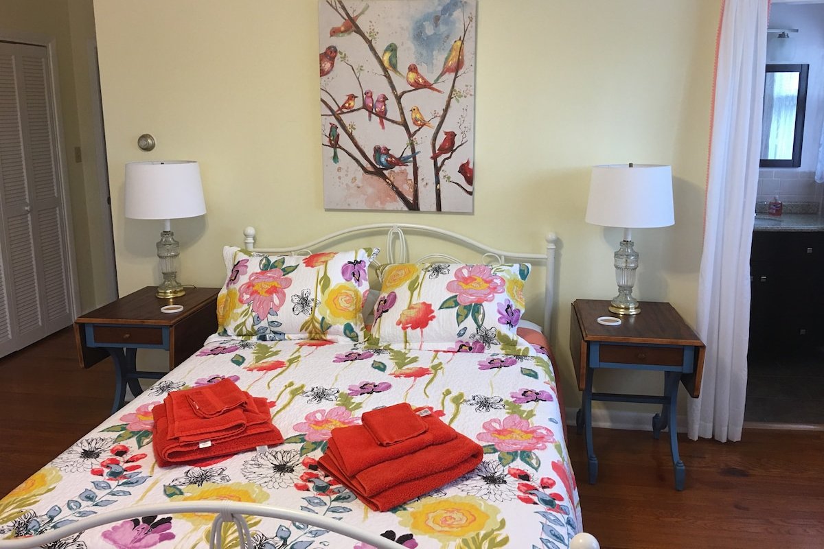 Heart and Hearth Cottage gallery image 5