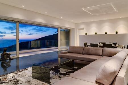 Villa Maxima – Large Pool & Stunning Sea View gallery image 5