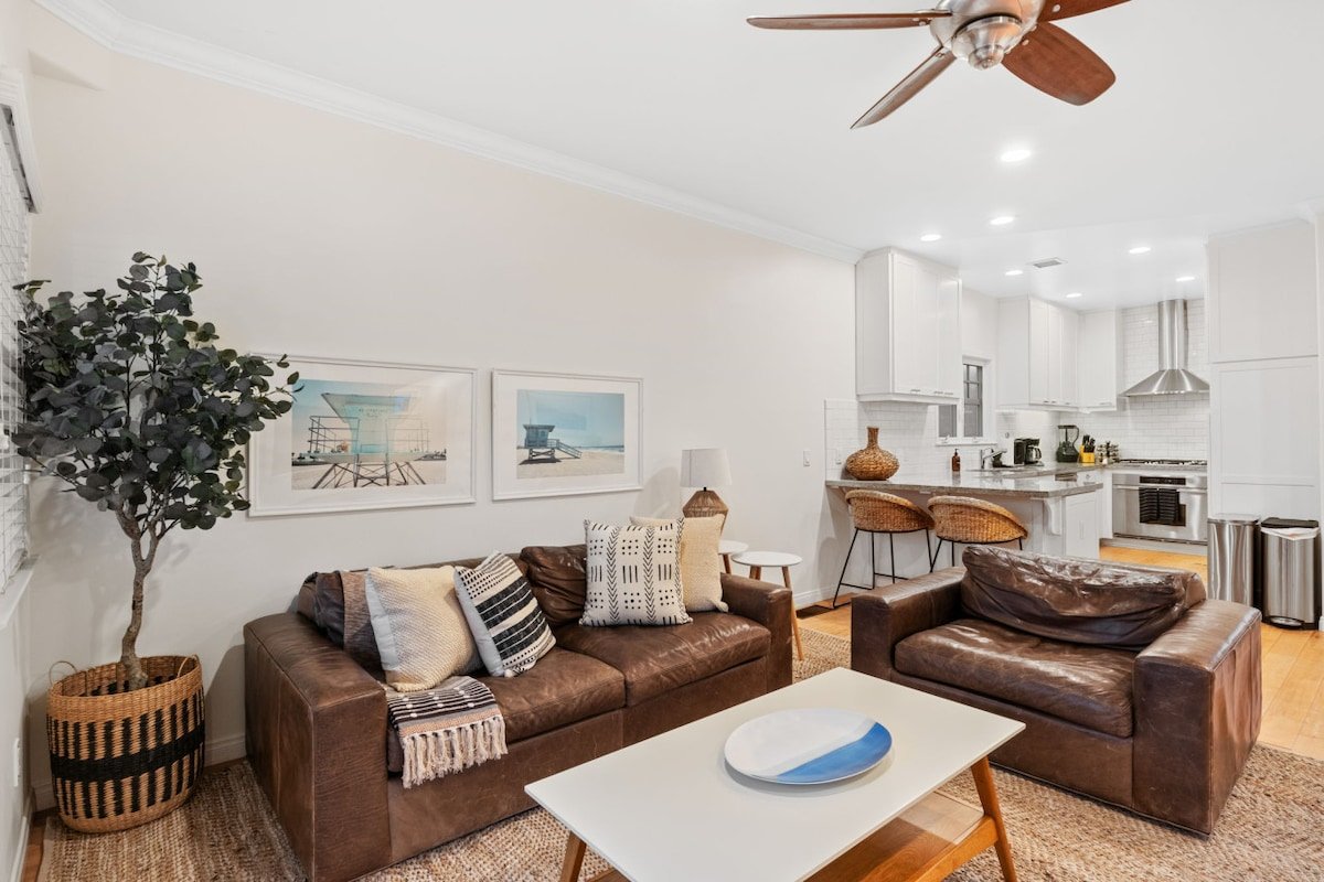 Tri-Level Beach Home w/ Ocean & Bay Views+Hot Tub! gallery image 5