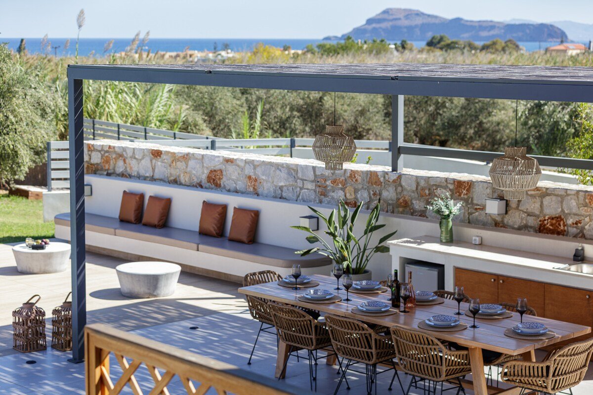 Villa Aviana, Garden, Private Pool BBQ, Quiet gallery image 3