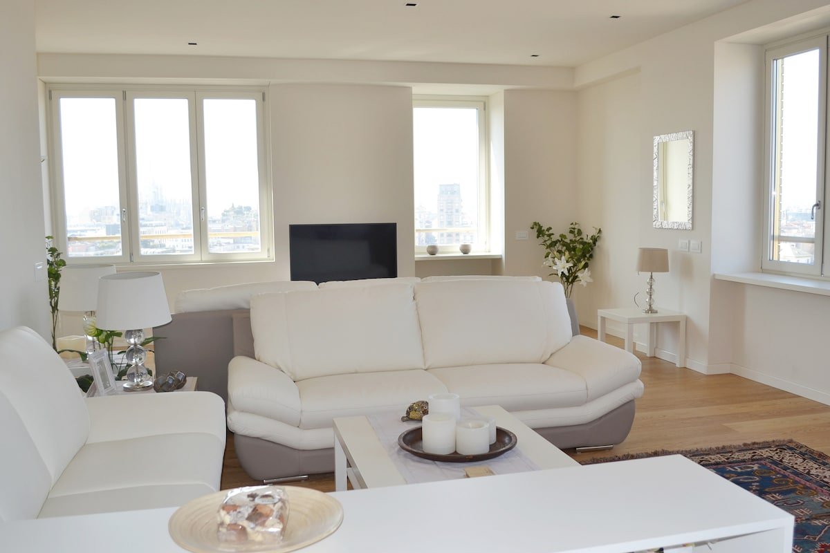 Mascagni Exclusive gallery image 2