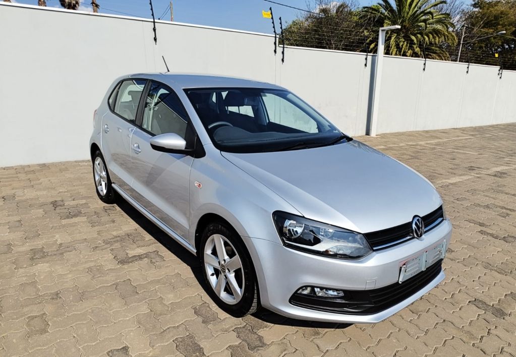 VOLKSWAGEN POLO VIVO 1.4 COMFORTLINE for Sale in South Africa