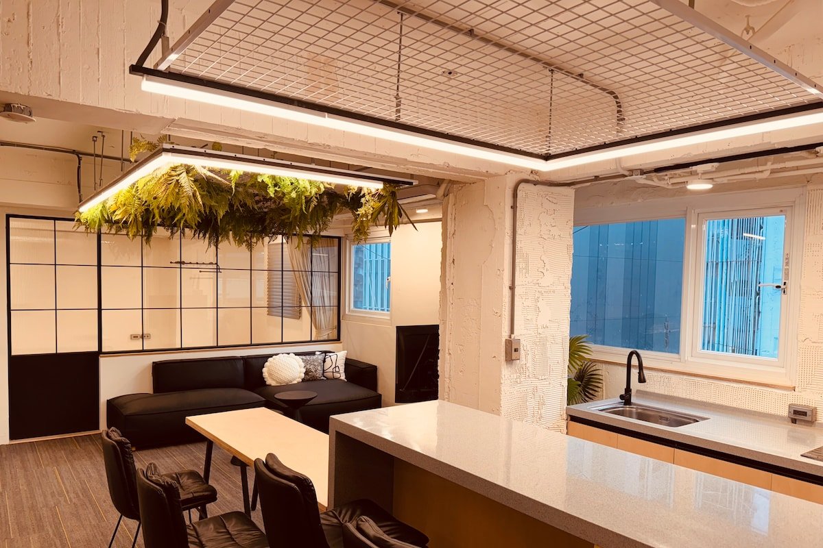 A 位於西門徒步區內 適合家庭團體旅遊6-12位 gallery image 4