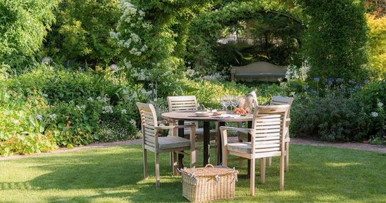 Photo 5 of La Rive Franschhoek accommodation in Franschhoek, Cape Town with 6 bedrooms and 6 bathrooms