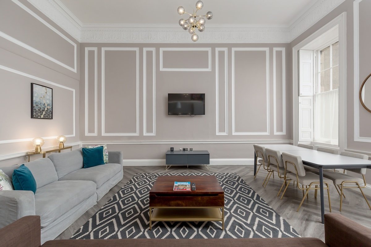 York Place City Centre 2 bedroom deluxe Apartment gallery image 5