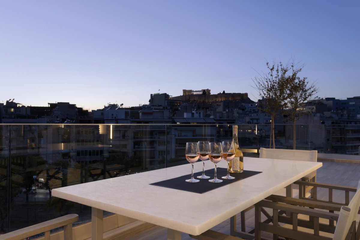 Über Lux 2 Br Penthouse with Acropolis View
