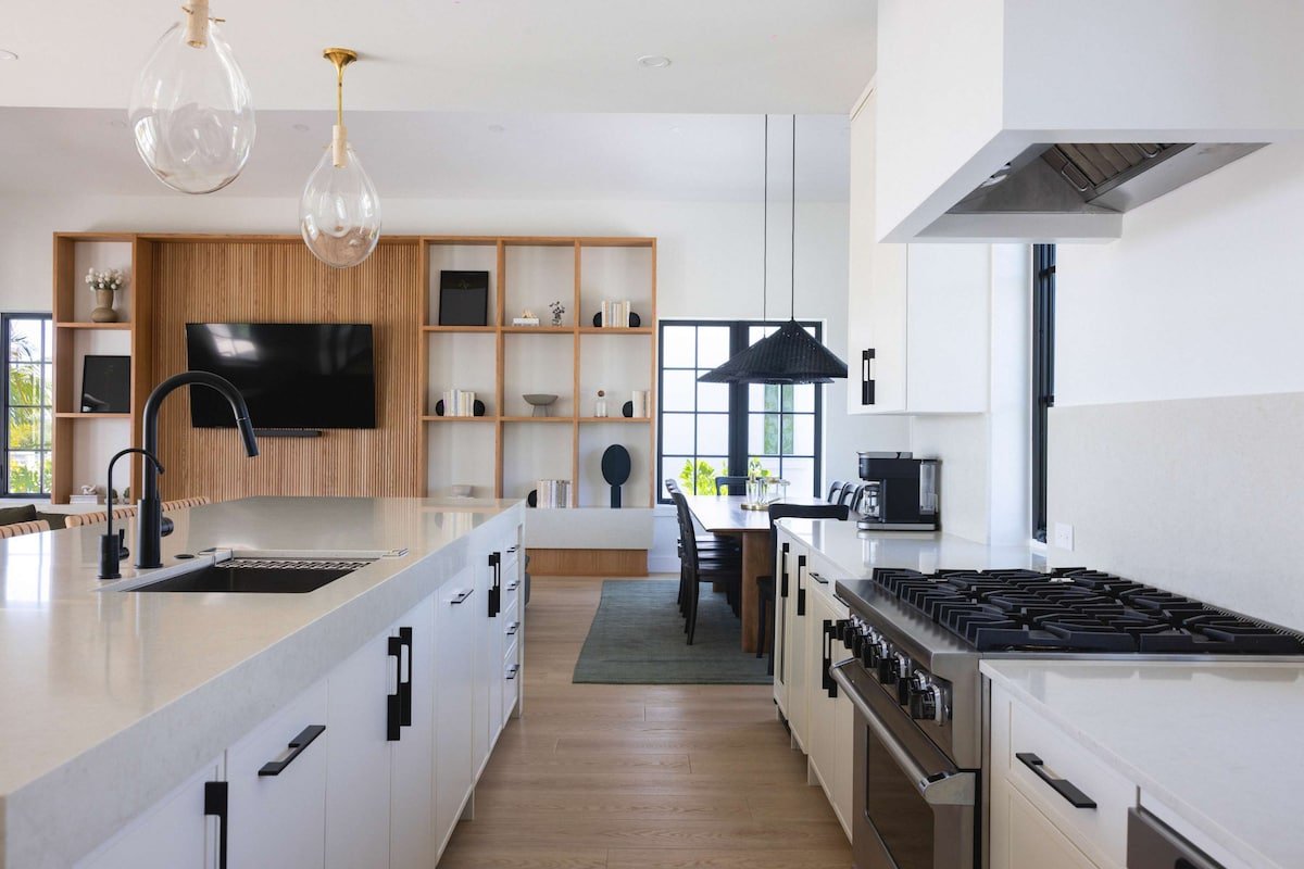 The Shellstone House at Solaire Lunara Bay gallery image 4