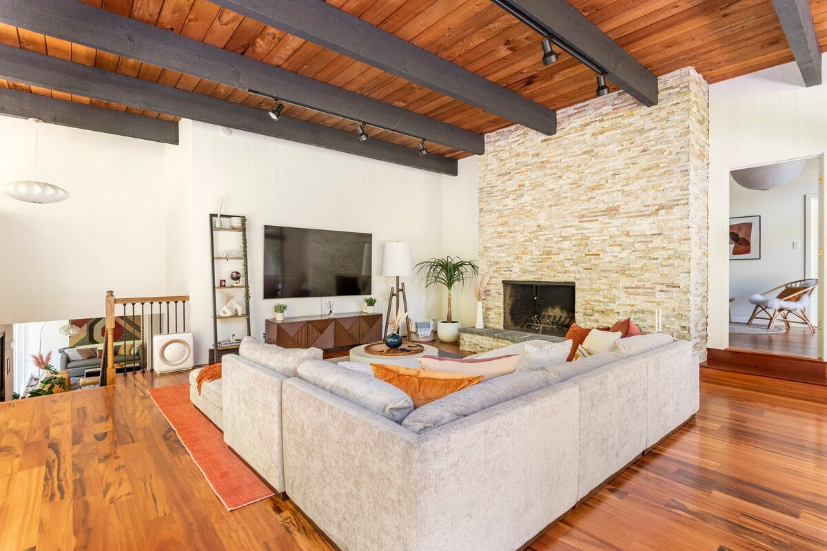 Luxury Mid-Century Modern Home w/ XL Deck gallery image 5