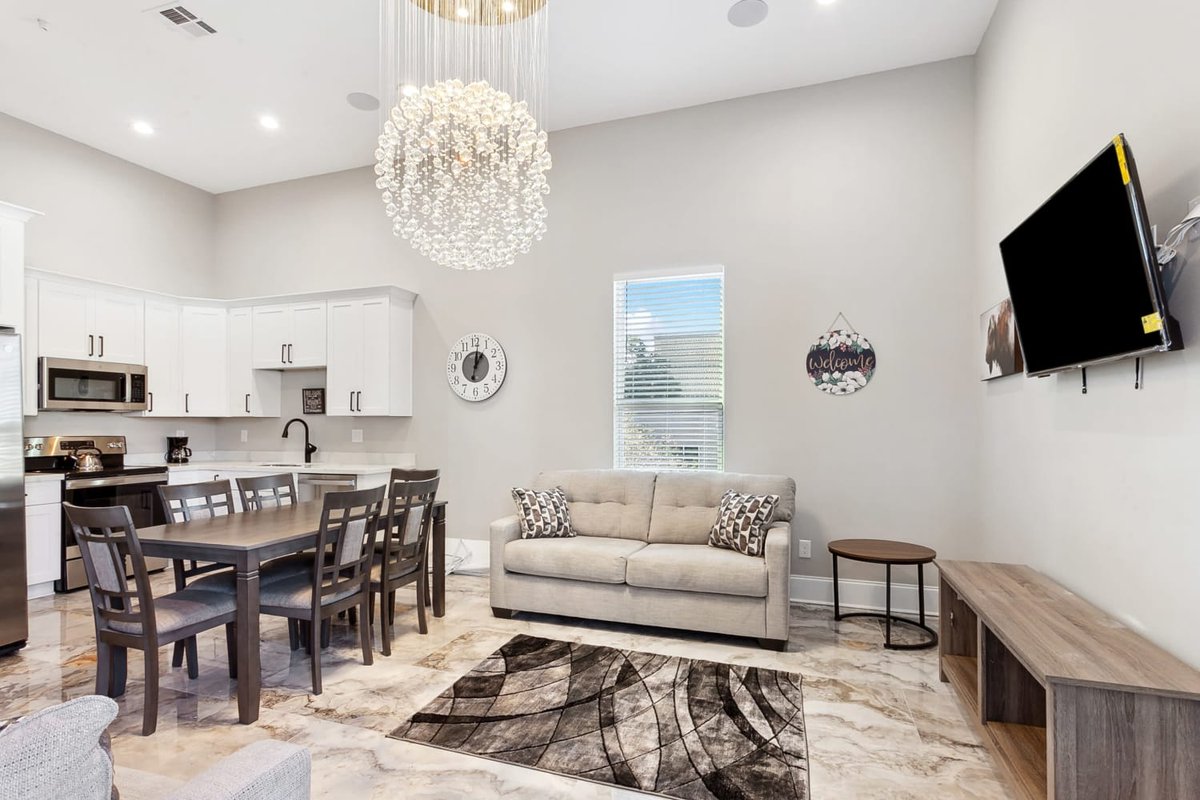 Luxury Mini Mansion: Near French Quarter