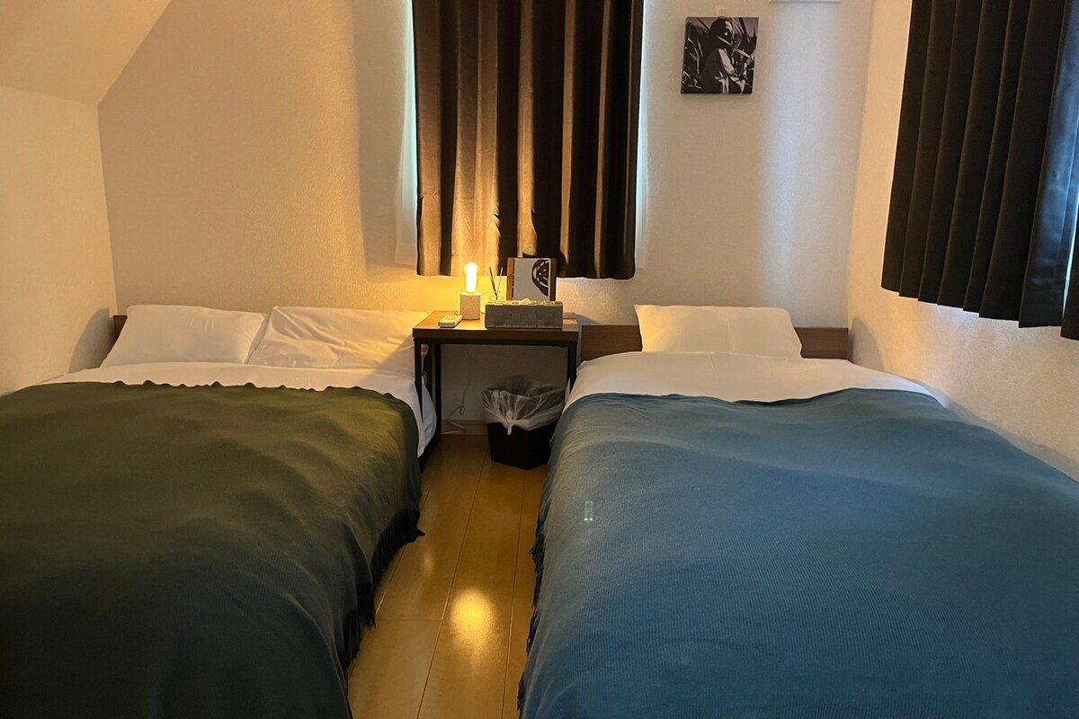 新宿駅徒歩12分　歌舞伎町徒歩10分　無料駐車場（サイズ幅1800ｍｍ以下　高さ2100ｍｍ以下） gallery image 4