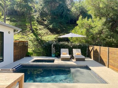 Quiet Retreat w/ Pool & Hot Tub in the Heart of LA