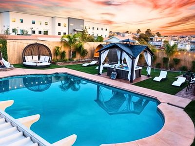 Big Compound | Pool + Hot Tub + Sauna | Game Room|