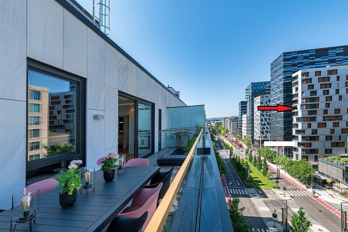 Modern 3bed room sea view apartment @ Oslo Barcode gallery image 4