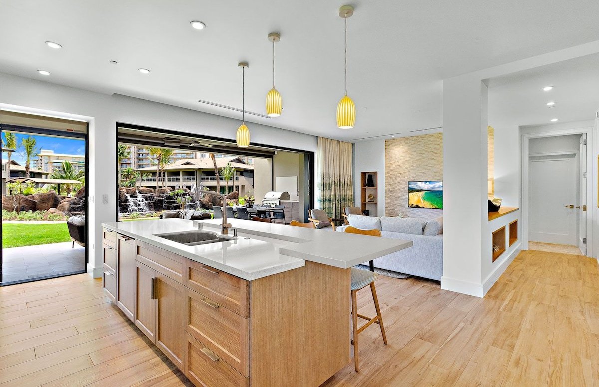 Maui Resort Rentals: Luana Garden Villas 16A gallery image 3