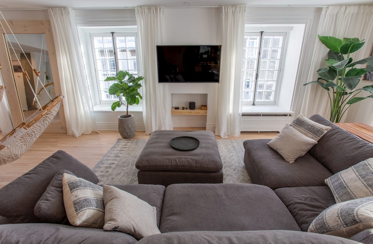 Le Cent quarante-deux gallery image 5