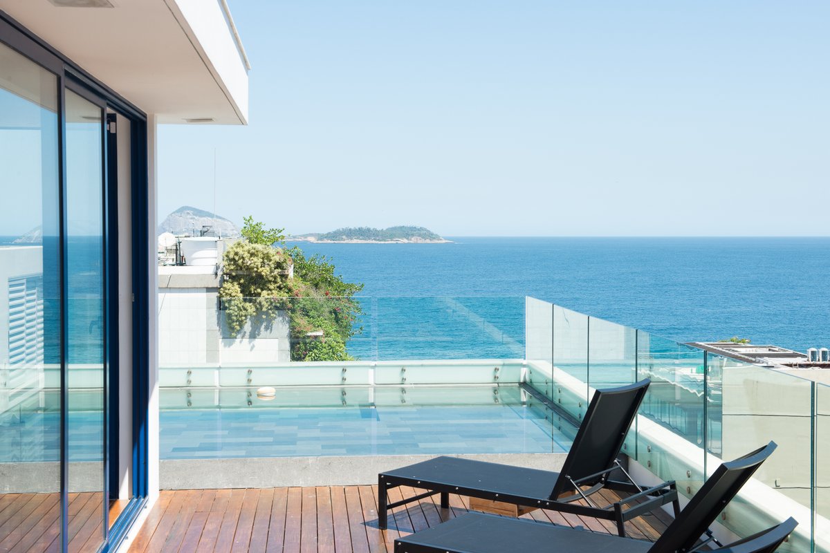 Top Design Penthouse in the Heart of Ipanema