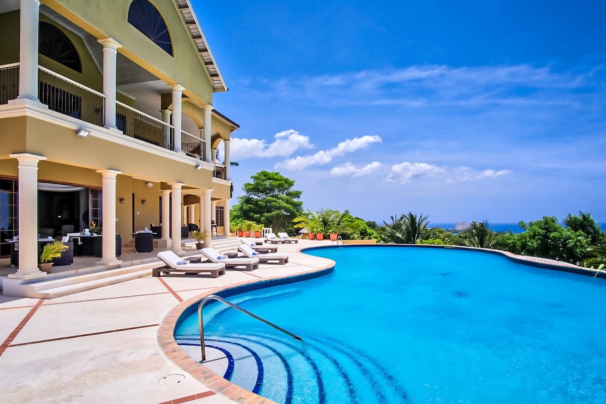 Golden Castle Villa & Spa