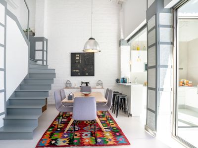 M House Loft with Terrace Close to Port, Beach and Subway