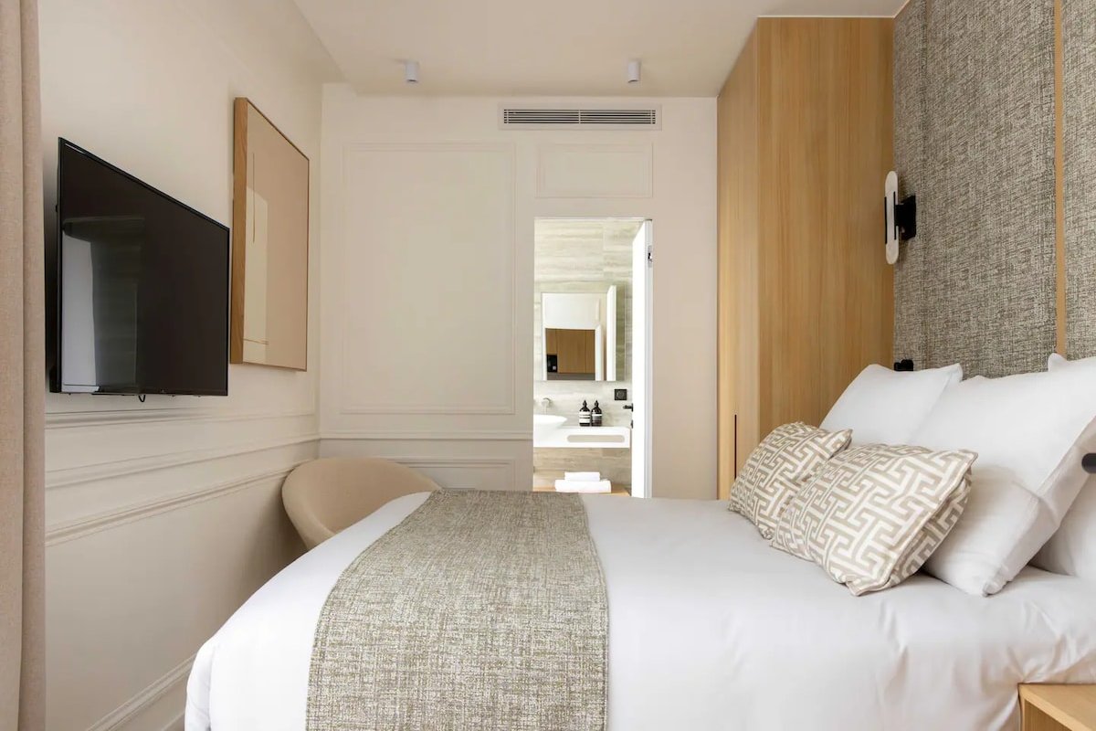 Splendid Apartment 2BR/6P Near Palais Royal AC gallery image 3