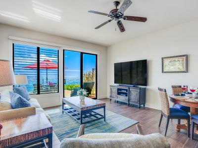 2BR oceanfront condo with pool & lanai