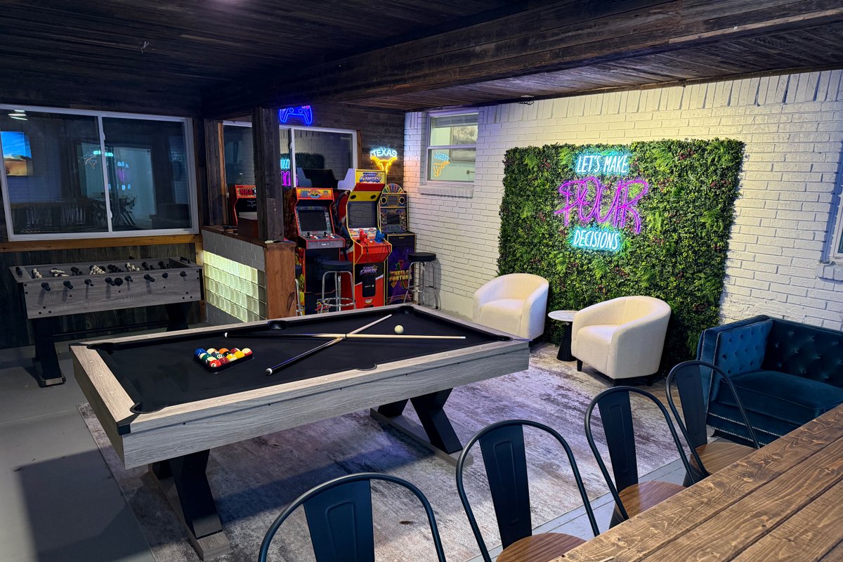 Heated Pool | Bar | Game Room | Golf | Sauna